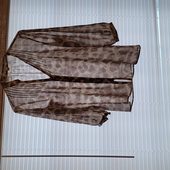 Banana Republic Top - Picture 2 of 4